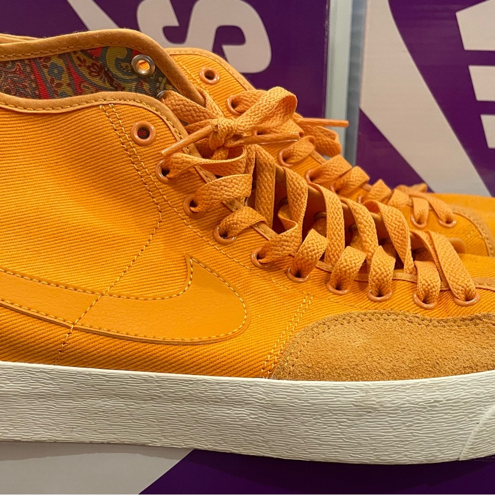 Nike Men's SB Bright Orange with sweat paisley inside print and Nike stitch back